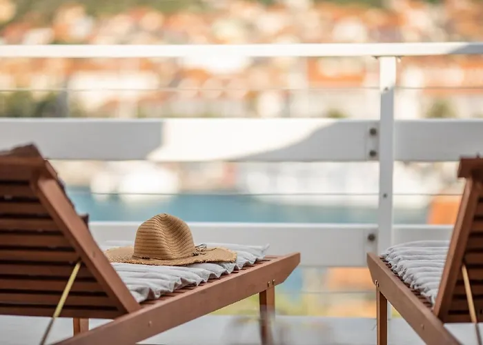 Dragojevic * Vela Luka